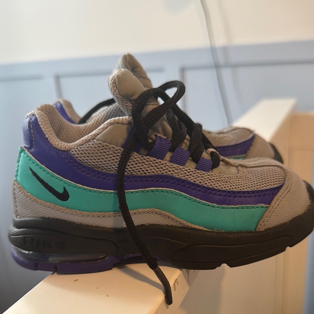 Nike Kids' Gray and Teal Sneakers